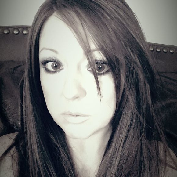 Meet your Posher, Serena - Picture 1 of 1